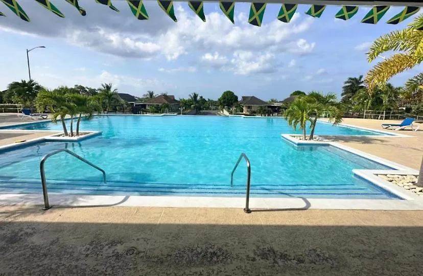 Cleos At Cool Shade Villa Banks Jamaica