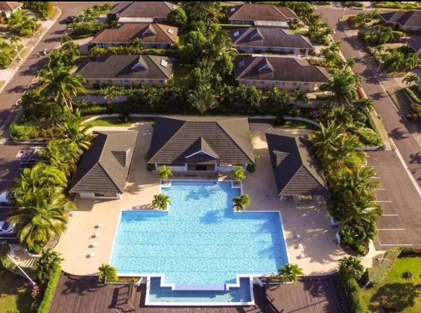 Cleos At Cool Shade Villa Banks